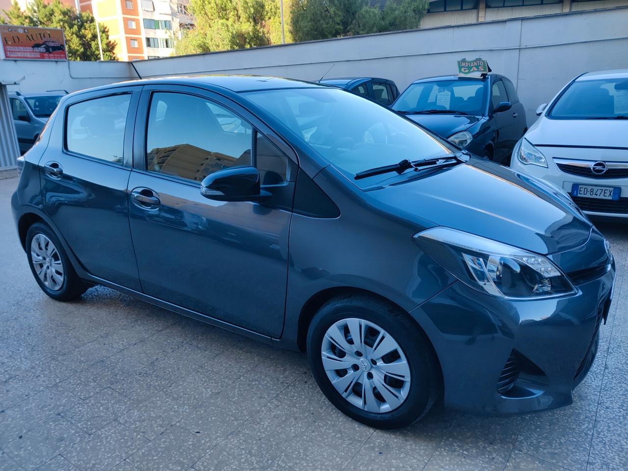 Toyota Yaris 1.5 Hybrid 5 porte Lounge
