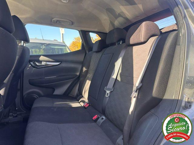 NISSAN Qashqai 1.5 dCi N-Connecta