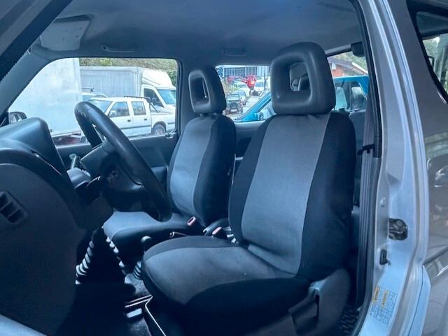 Suzuki Jimny 1.3i 16V cat 4WD JLX