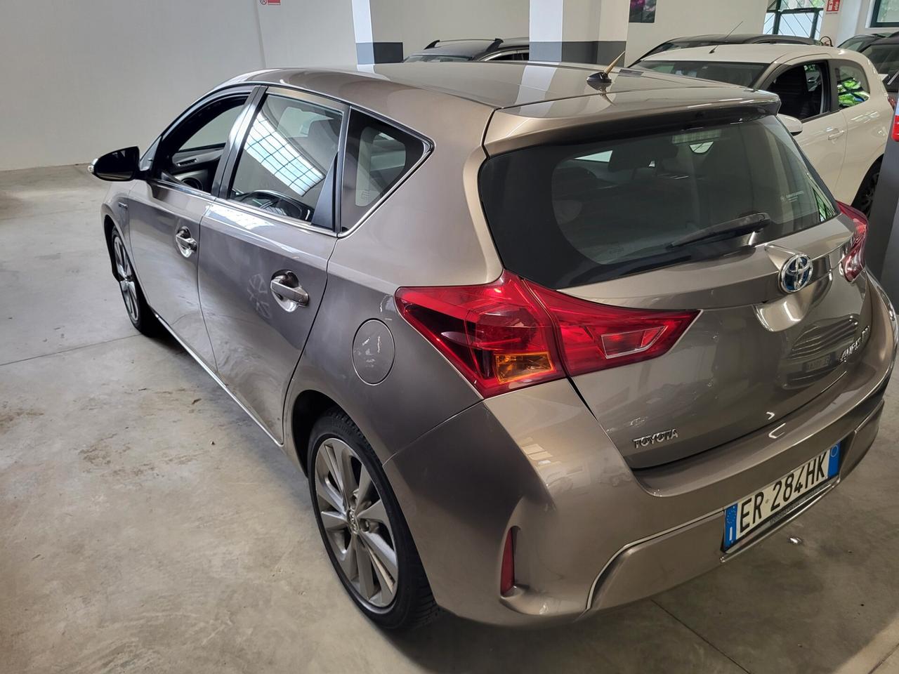 Toyota Auris 1.8 Hybrid 5 porte UNICO PROPRIETARIO!!PREZZO REALE!!GARANZIA 12 MESI!!