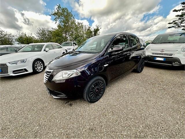 Lancia Ypsilon 1.2 69 CV 5 porte Elefantino