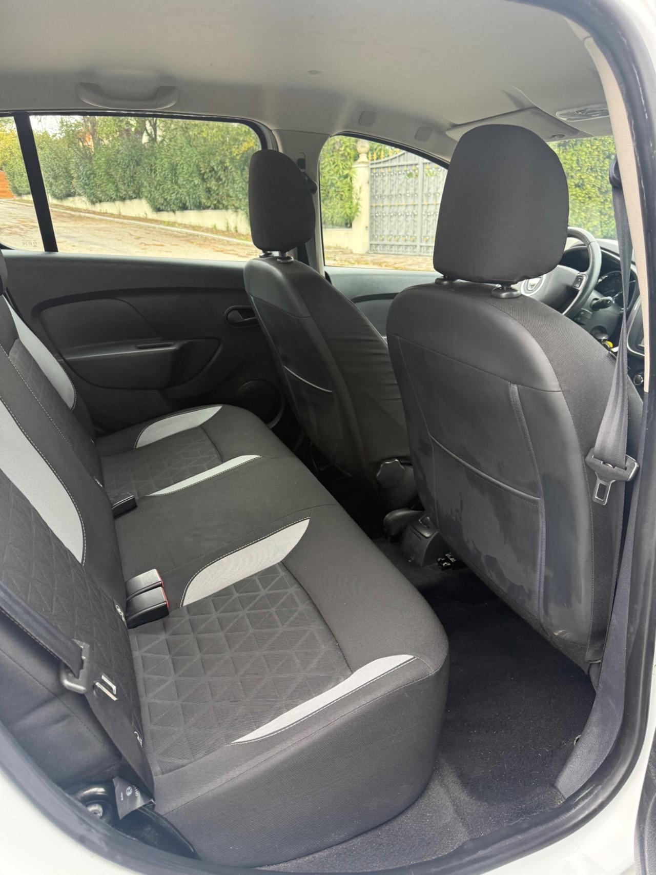 Dacia sandero stepway benzina NEOPATENTATI unipropr