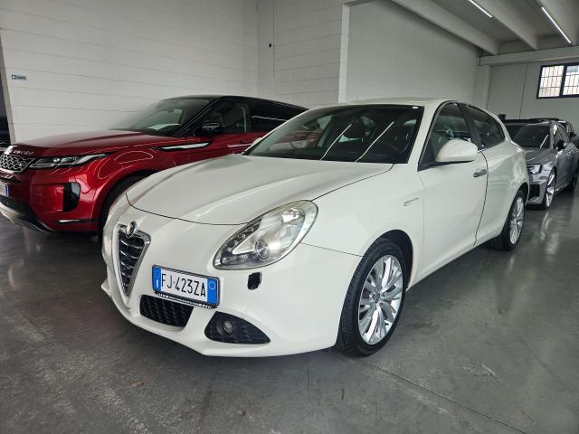 Alfa Romeo Giulietta Giulietta III 2010 1.6 jtdm-2 Progression
