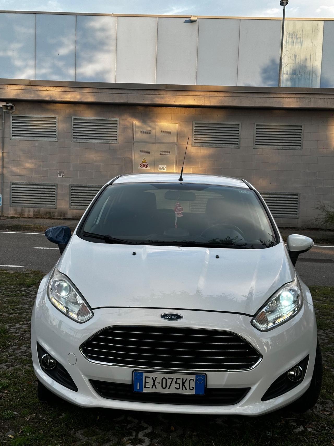 Ford Fiesta 1.5 TDCi 75CV 5 porte Titanium