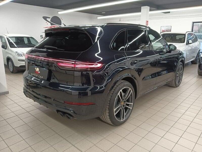 Porsche Cayenne Cayenne 4.0 V8 Turbo