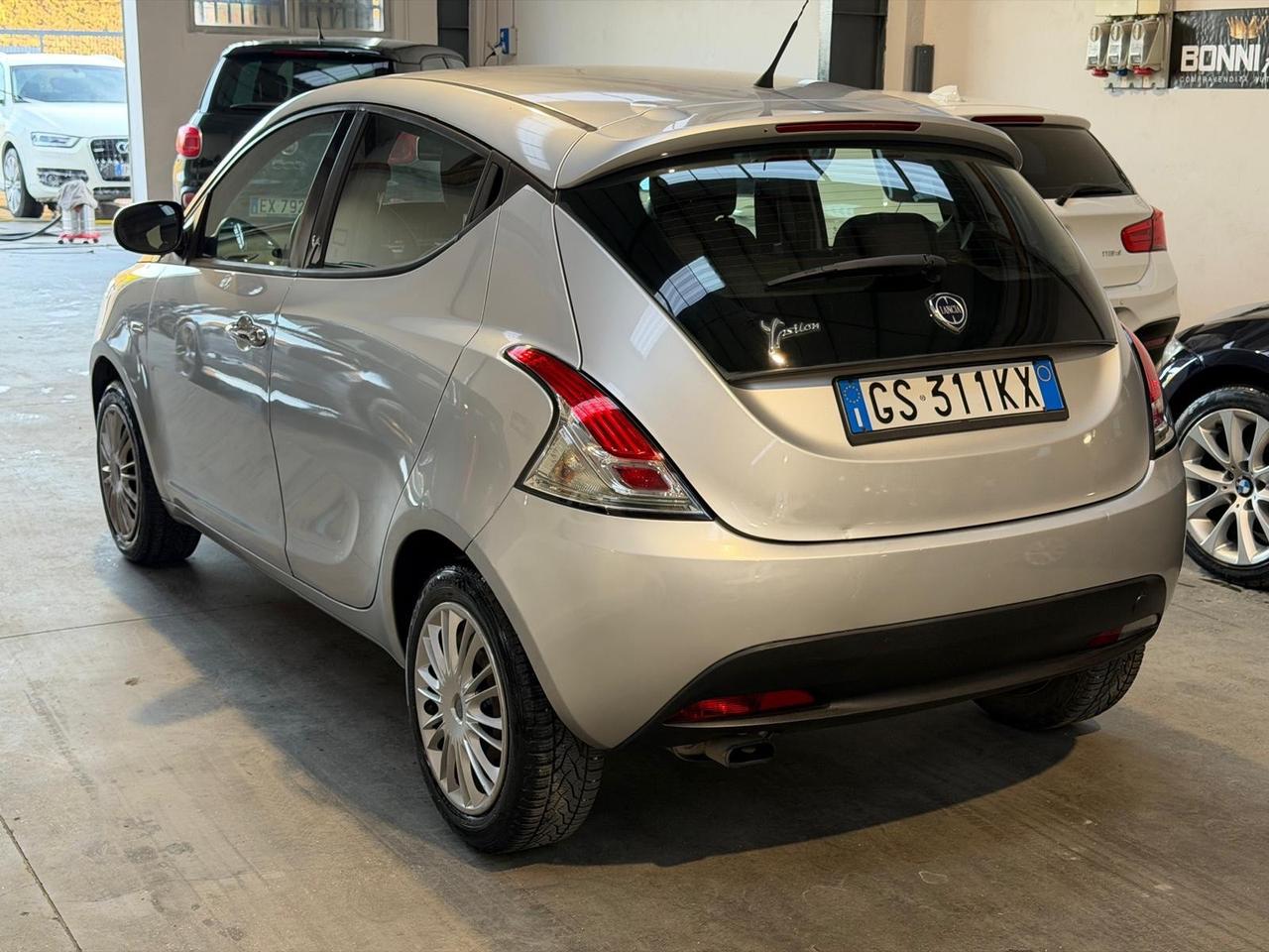 Lancia Ypsilon 1.2 69 CV 5 porte S&S Platinum
