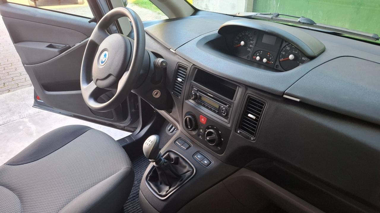 Fiat Idea 1.4 BlackLabel
