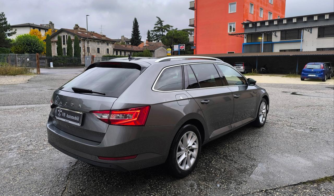 Skoda Superb 2.0 TDI EVO 150 CV SCR DSG Wagon Executive