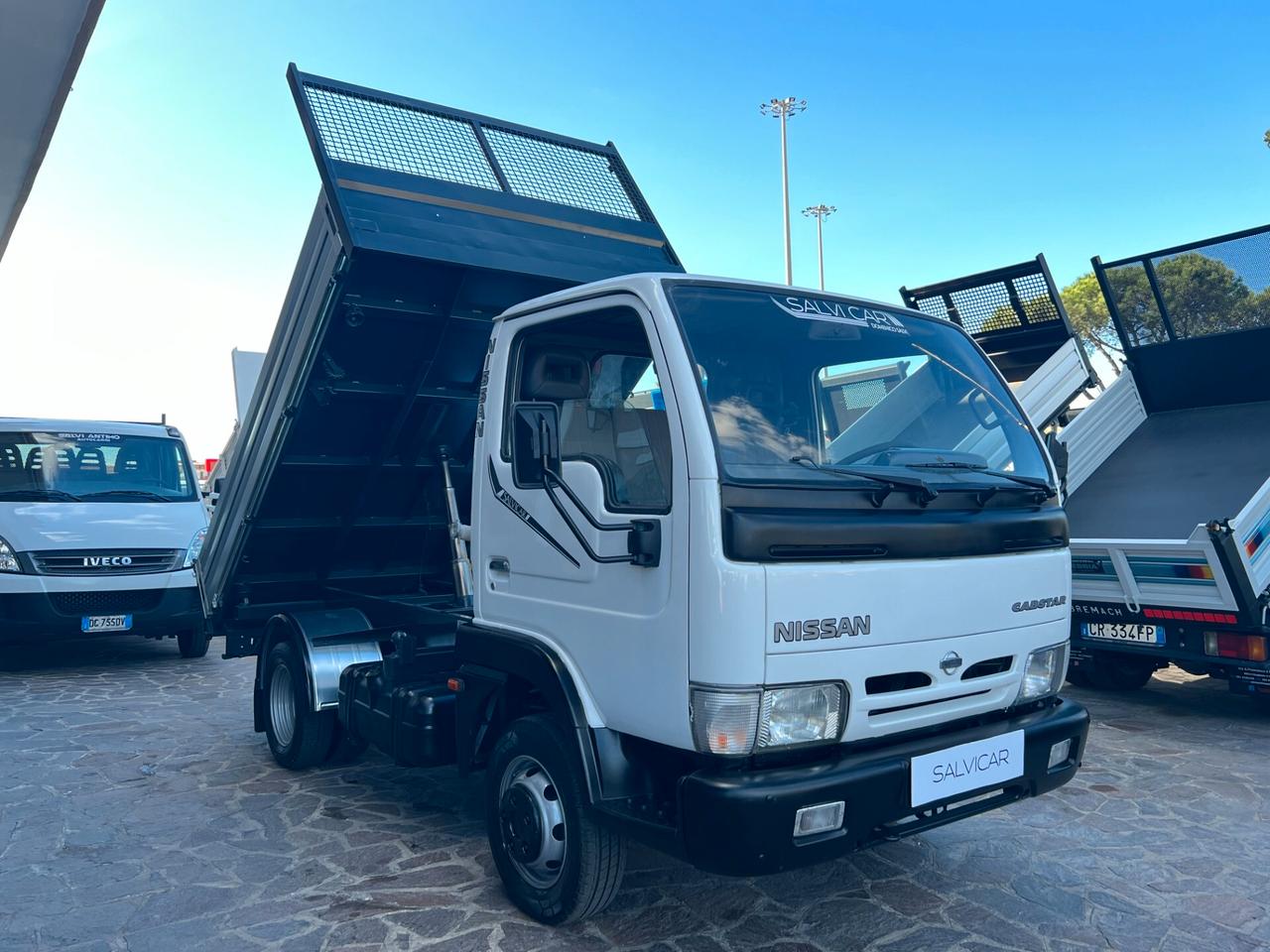 NISSAN CABSTAR RIBALTABILE TRILATERALE ANNO IMMATRICOLAZIONE 2002