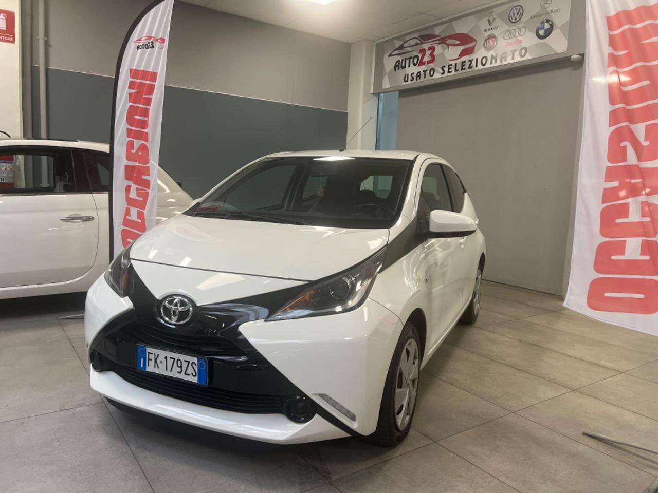 Toyota Aygo 1.0 VVT-i 69 CV 5P. x-black Ok Neopatentati