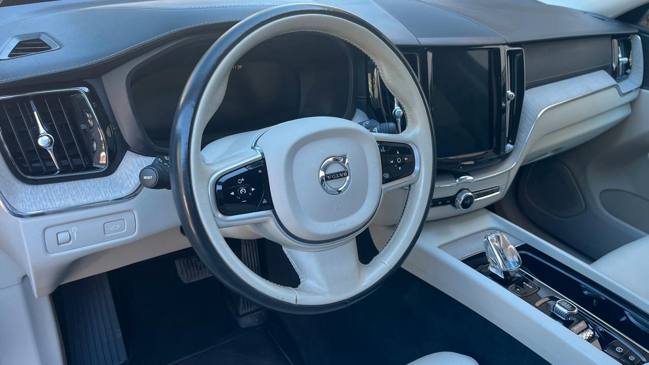 Volvo XC 60 XC60 B4 (d) AWD Geartronic Inscription