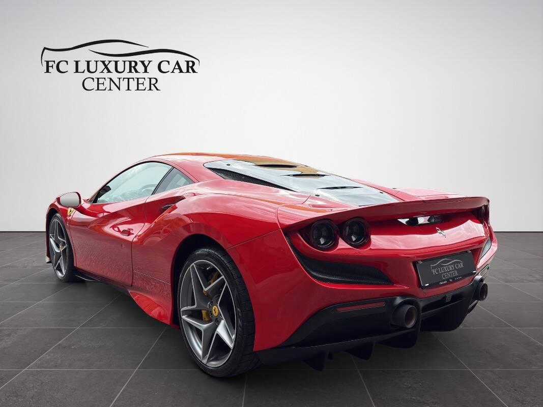 Ferrari F8 3.9 SOLLEVATORE FULL CARBON ITALIANA !