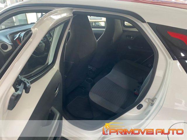 TOYOTA Aygo Connect 1.0 VVT-i 72 CV 5 porte x-play