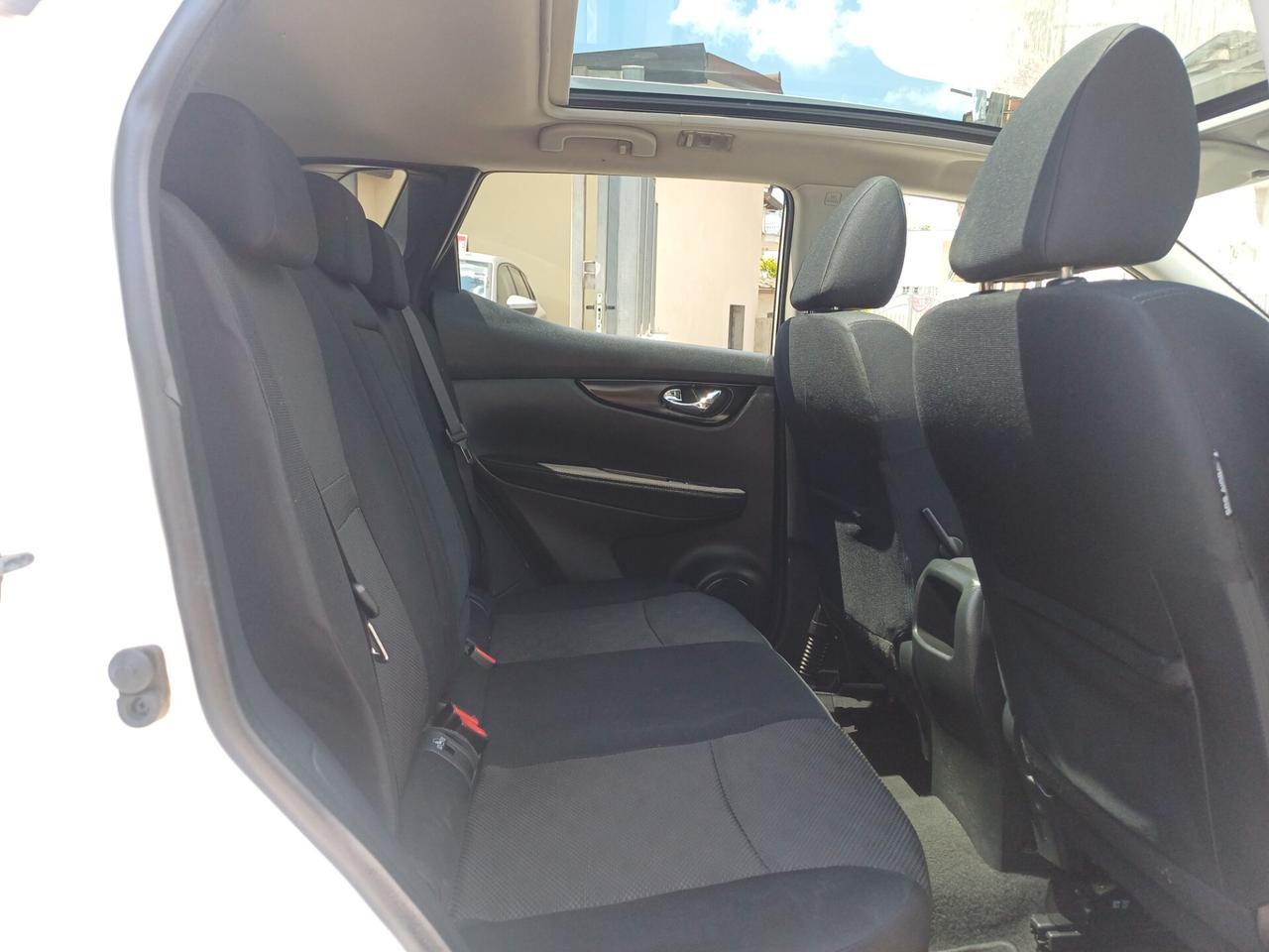 Nissan Qashqai 1.5 dCi Tekna Tetto Panoramico