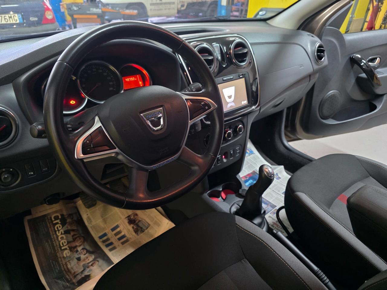 Sandero Stepway 0.9 TCe 90 CV Techroad AZIENDALE
