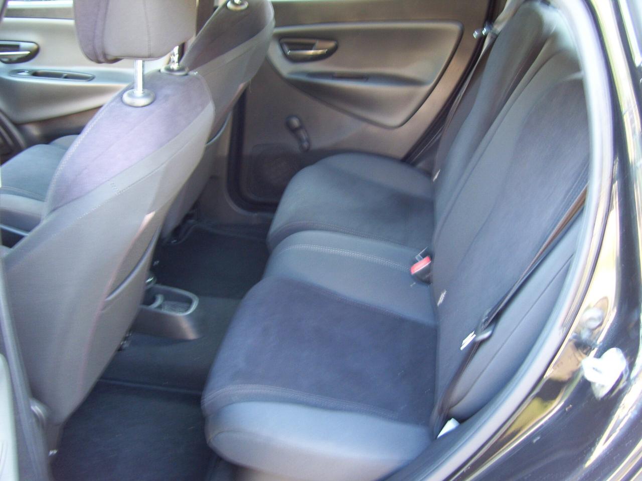 Lancia Ypsilon 0.9 TwinAir 85 CV 5 porte Metano Ecochic Gold