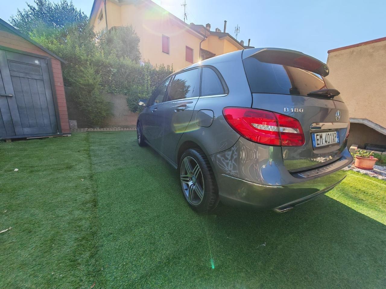 Mercedes-benz B 180 BlueEFFICIENCY Premium