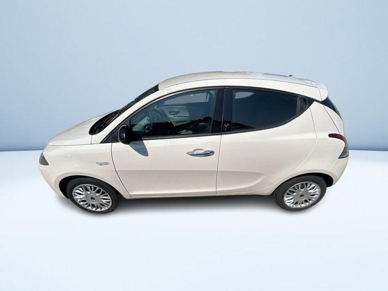 Lancia Ypsilon 1.2 GOLD 69CV MY16