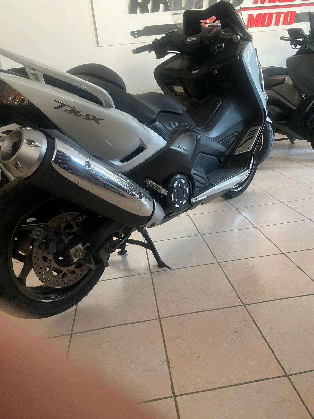 yamaha t-max 530