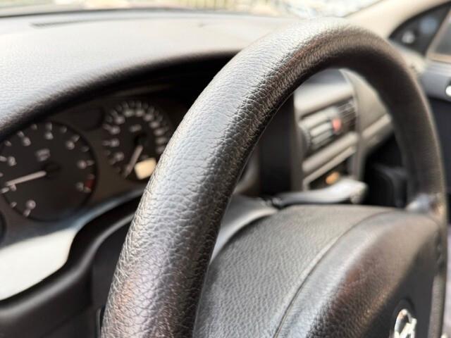 Opel Astra 1.4i 5 porte Euro 4 adatta a neopatentati