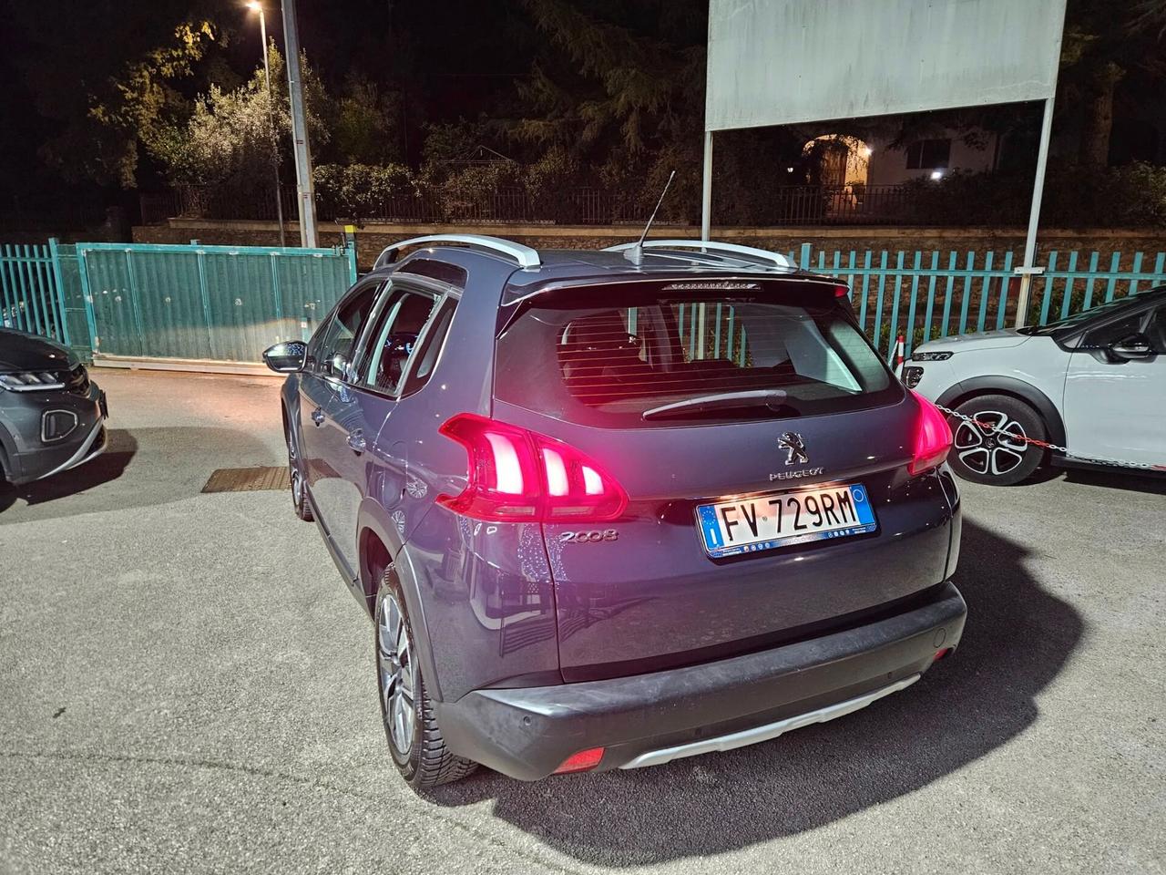 Peugeot 2008 BlueHDi 100 S&S Allure