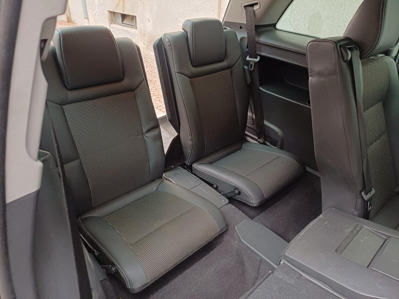 Opel Zafira 1.9 7 POSTI