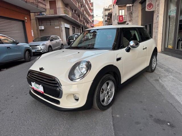 Mini Cooper 1.5 One D