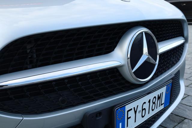 MERCEDES-BENZ A 180 d Automatic