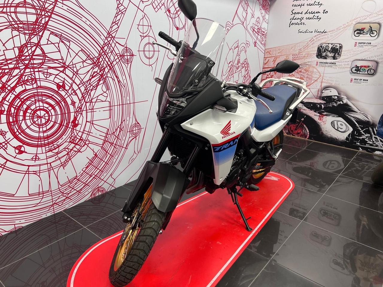 Honda Transalp 750 2023