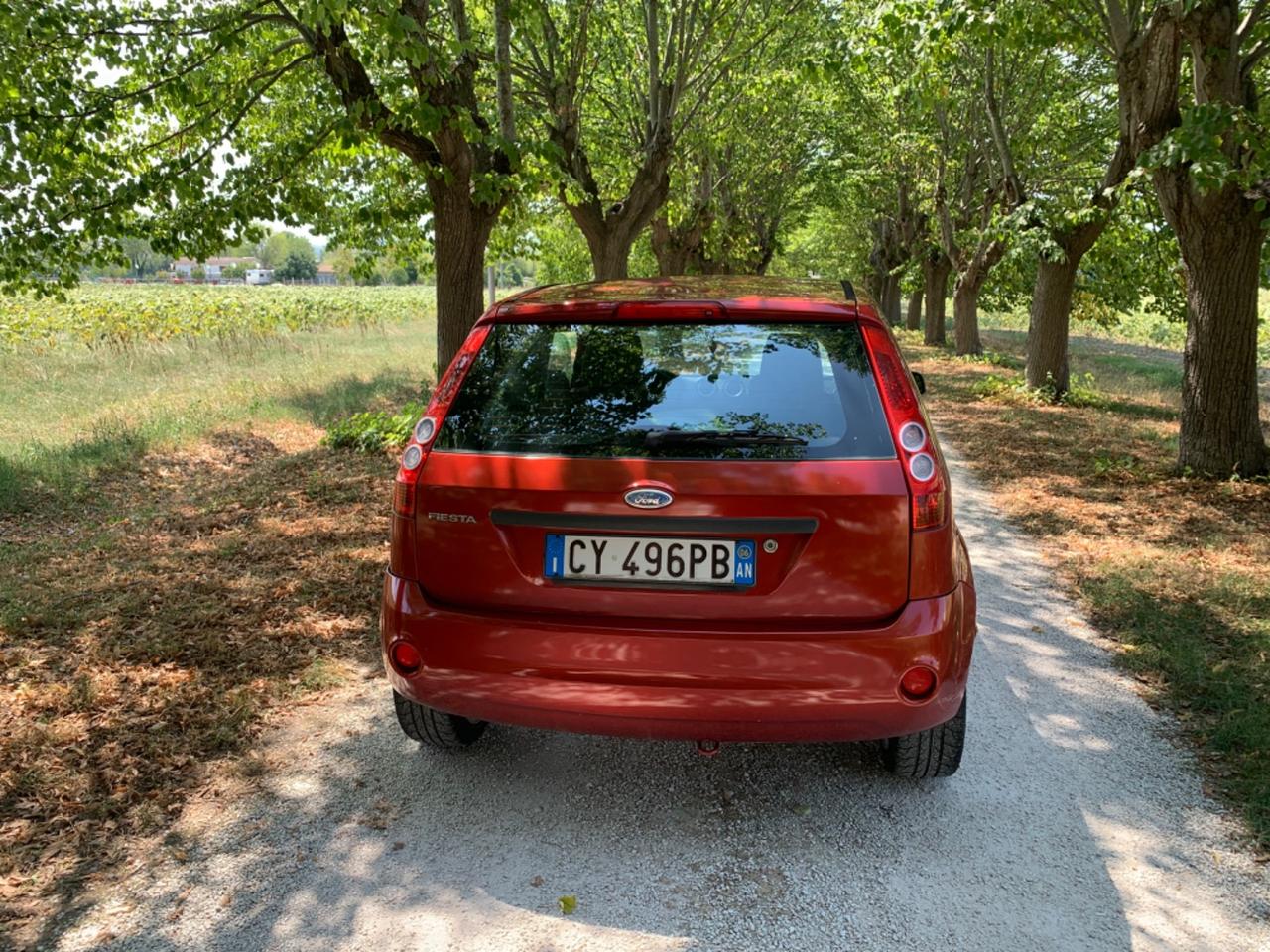 Ford Fiesta 1.2 titanium accessoriata