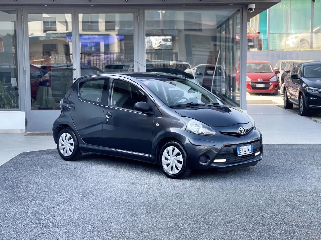 Toyota Aygo 5 Porte 1.0 Benzina 68CV E5 Neo - 2014