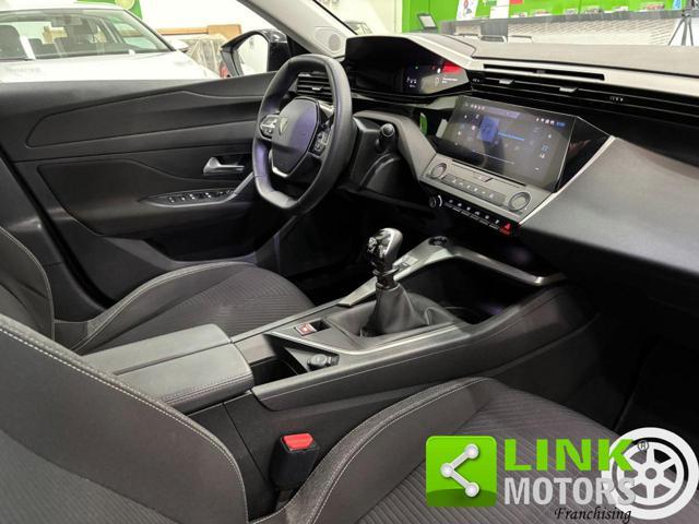 PEUGEOT 308 PureTech 130CV KM CERT, LED,COCKPIT,PARI AL NUOVO.