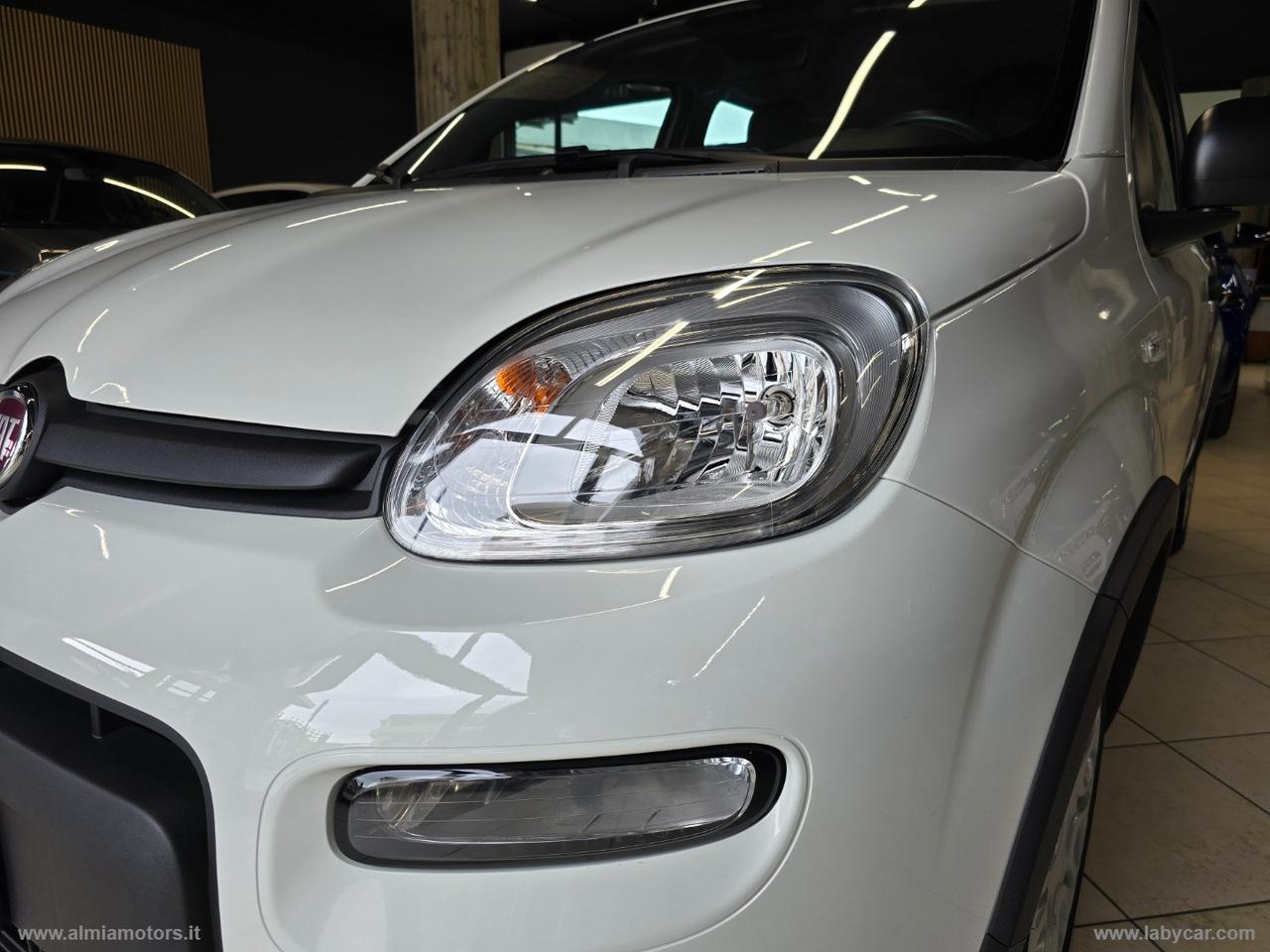 FIAT Panda 1.0 FireFly S&S Hybrid Pandina