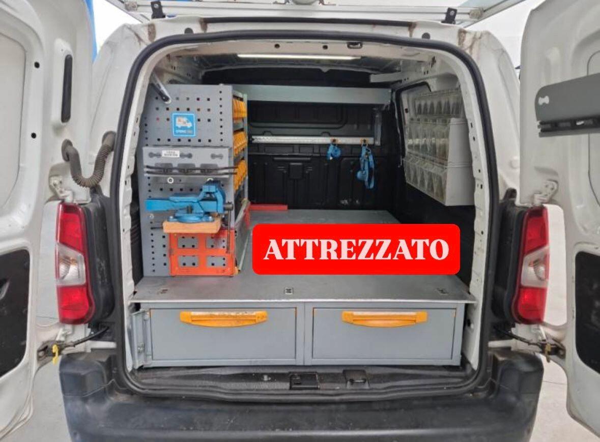 OPEL COMBO 1.5dci 100cv ATTREZZATO