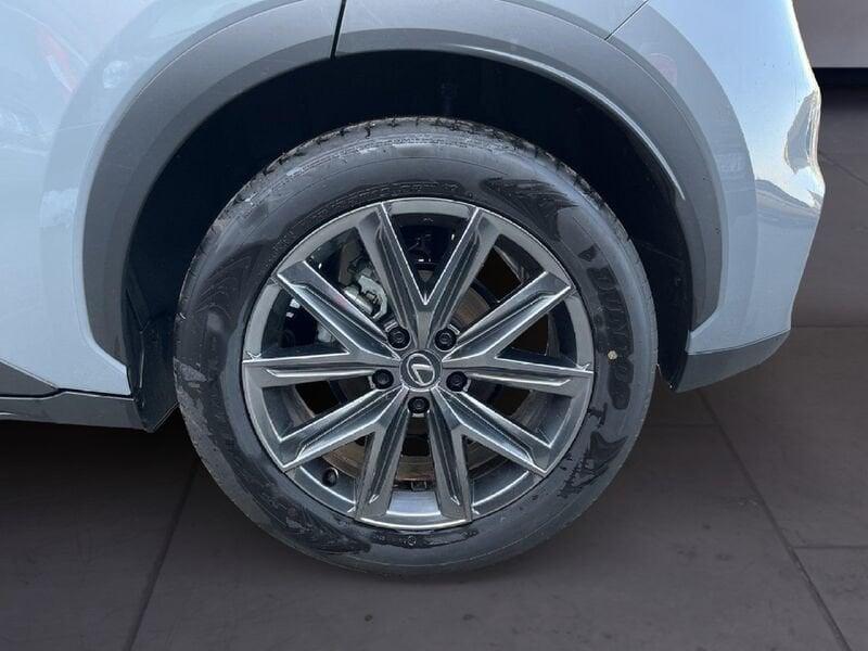 Lexus LBX 1.5 hybrid Elegant 2wd