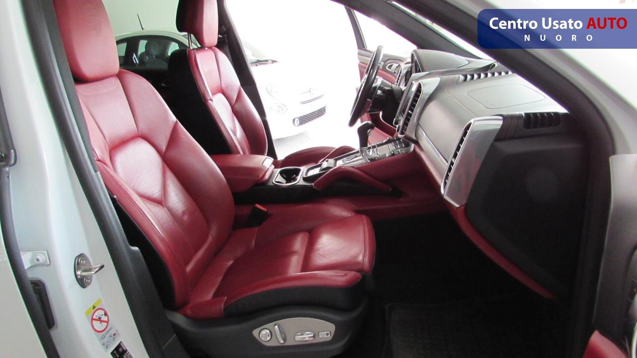 Porsche Cayenne 3.0 Diesel Platinum Edition