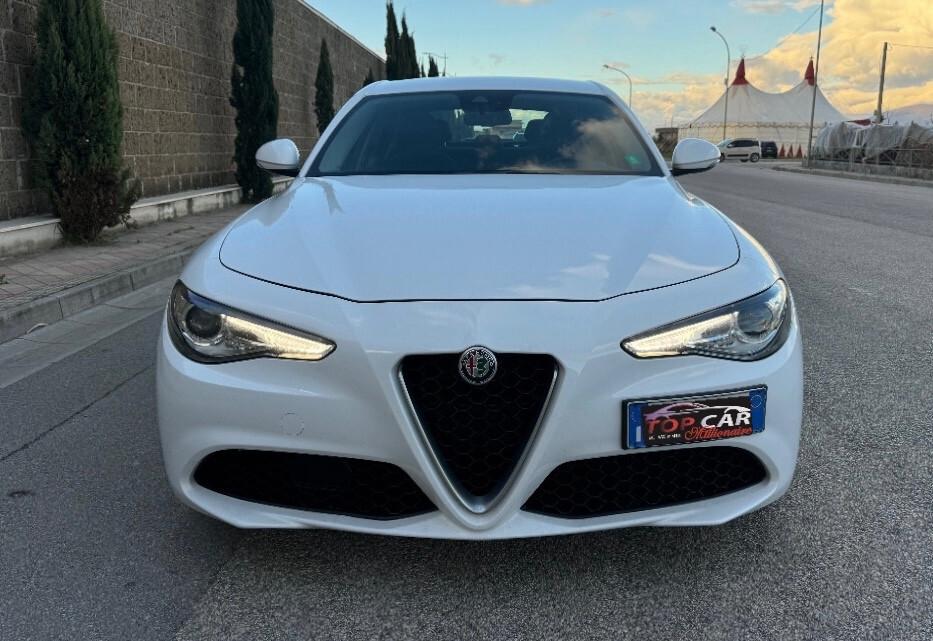 Alfa Romeo Giulia 2.2 Diesel AUTOMATICA 12 MESI DI GARANZIA