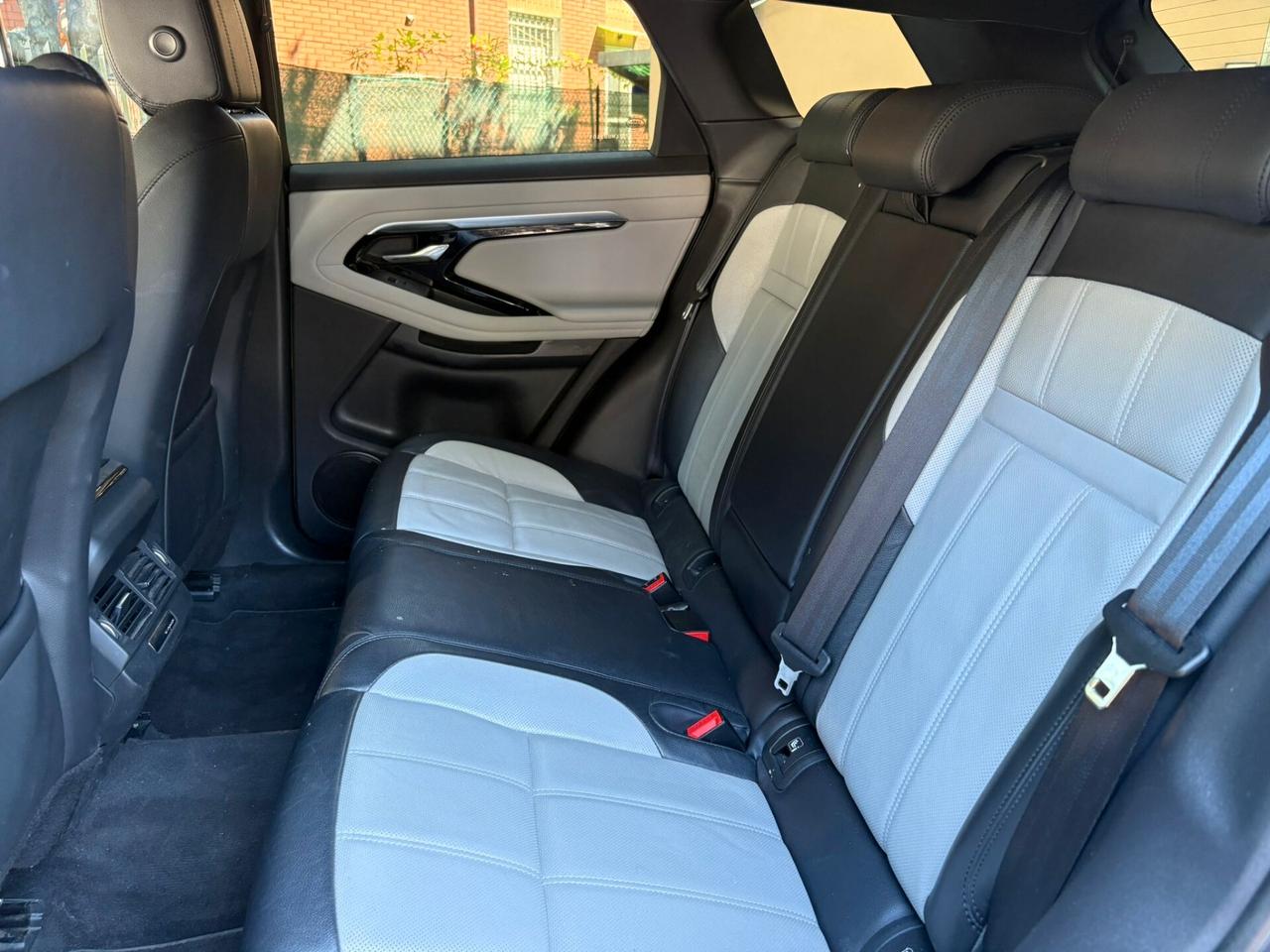 Land Rover Range Evoque 2.0D I4-L.Flw 150 CV R-Dynamic S