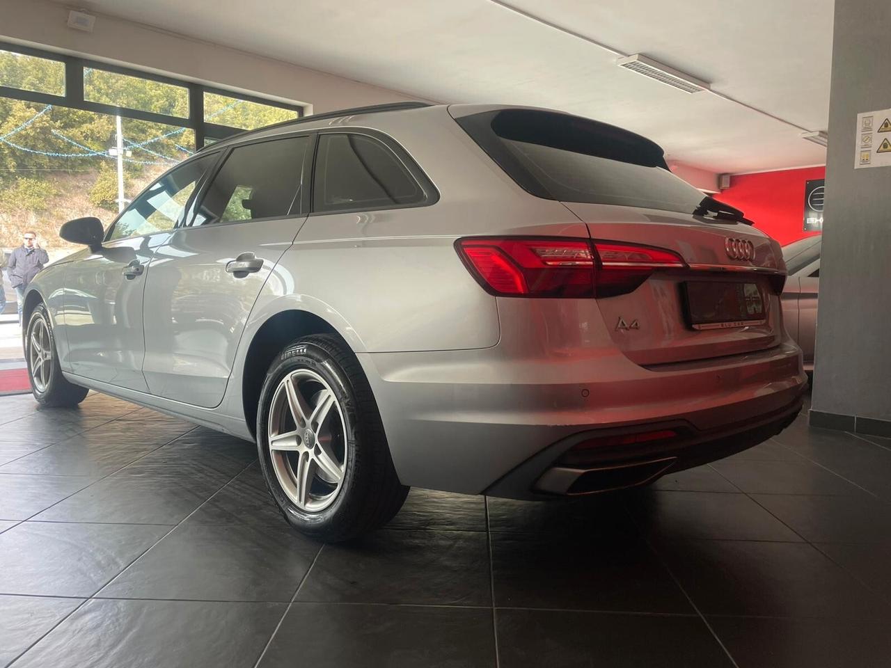 AUDI A4 AVANT 35TDI S-TRONIC 163cv MHEV