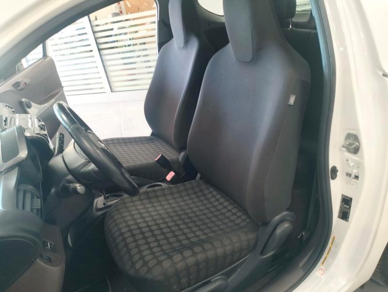 Toyota iQ 1.0 cvt (multidrive) km 120000!
