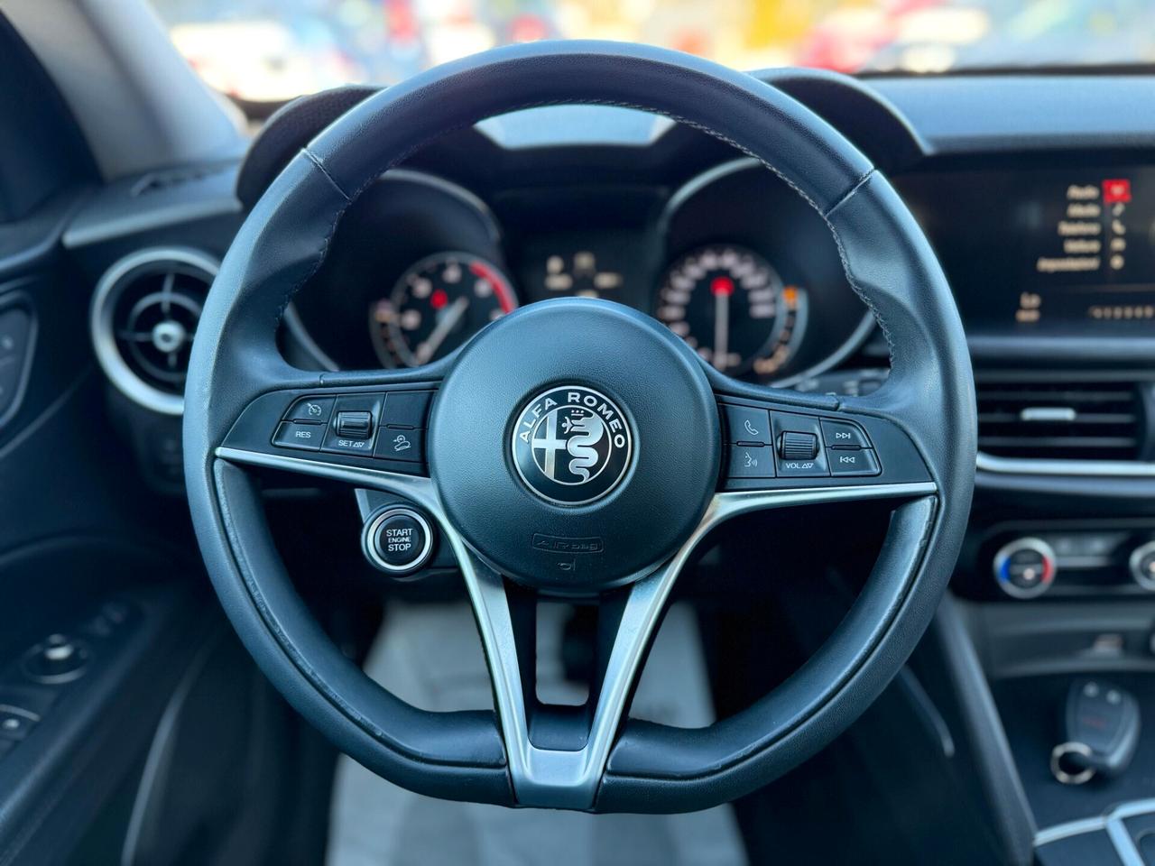 Alfa Romeo Stelvio 2.2 Turbodiesel 180 CV AT8 RWD Business