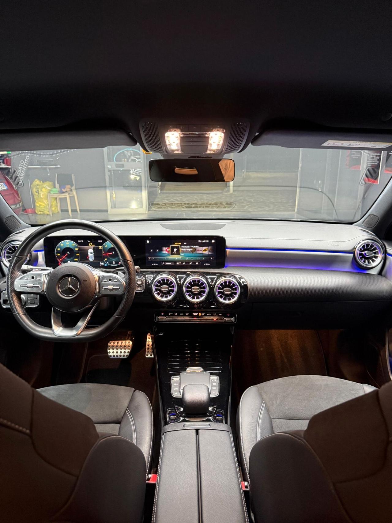 Mercedes-benz A 180 d Automatic Premium night edition AMG