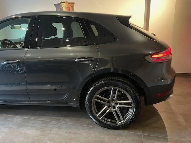 Porsche Macan 2.0 245cv pdk