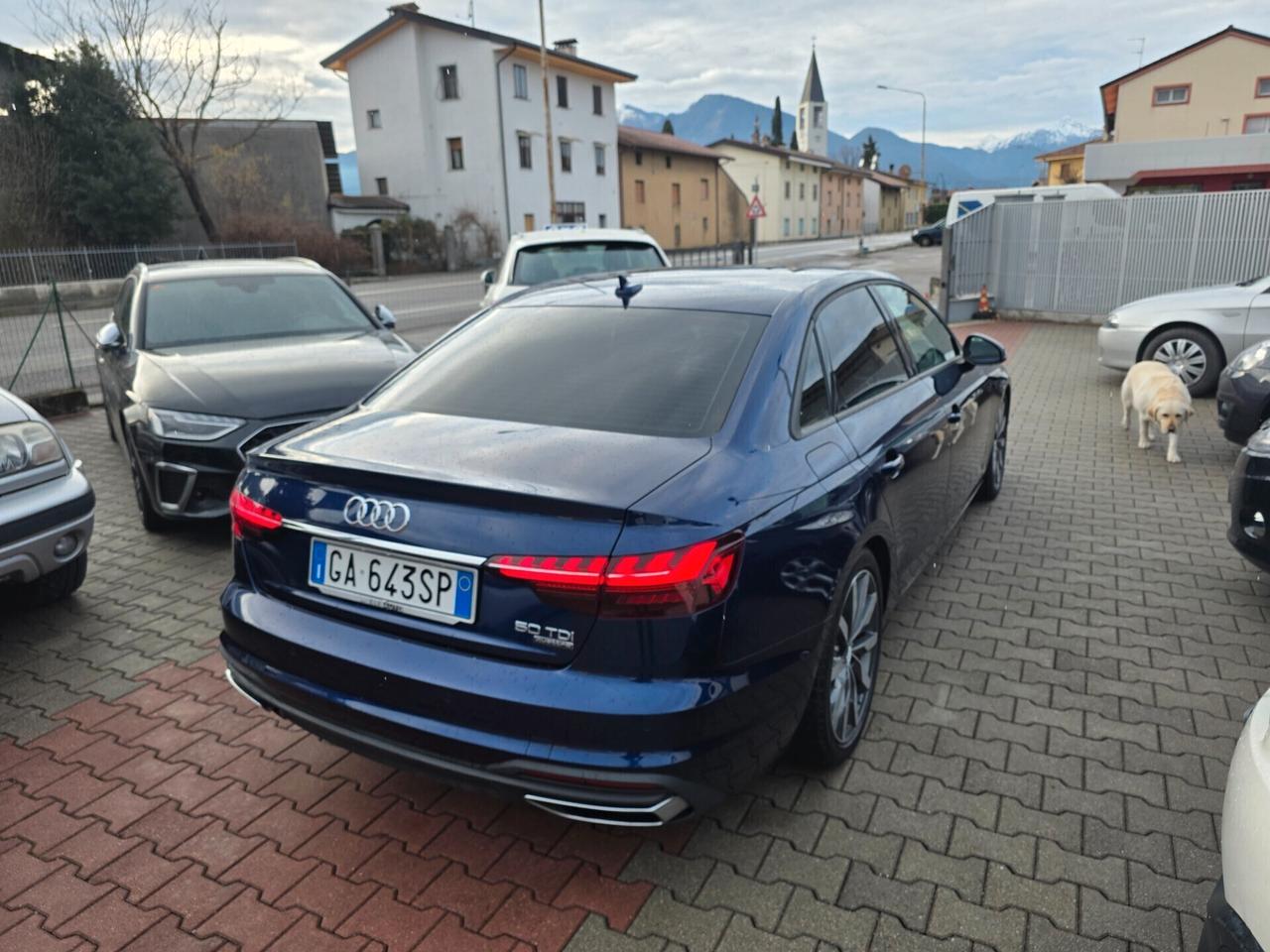 Audi A4 S-Line 4x4 full Matrix garantita 24 mesi