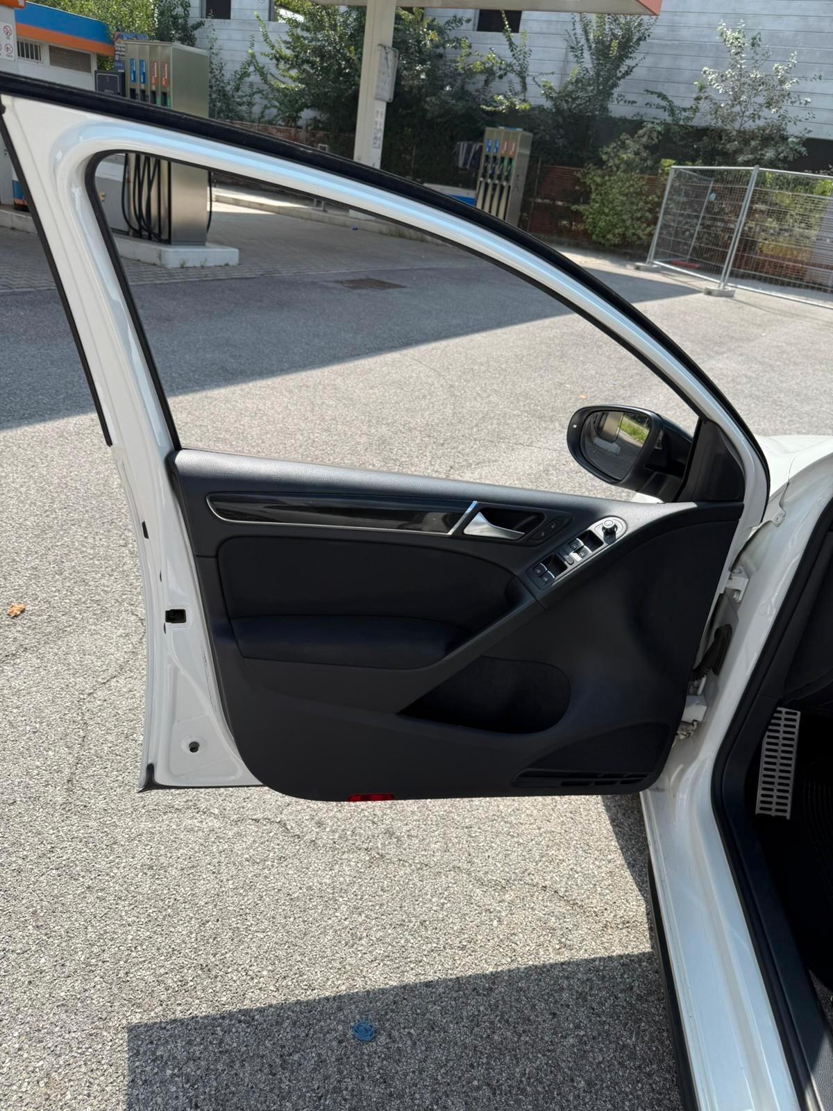 Volkswagen Golf GTI 2.0 TSI DSG 5p.