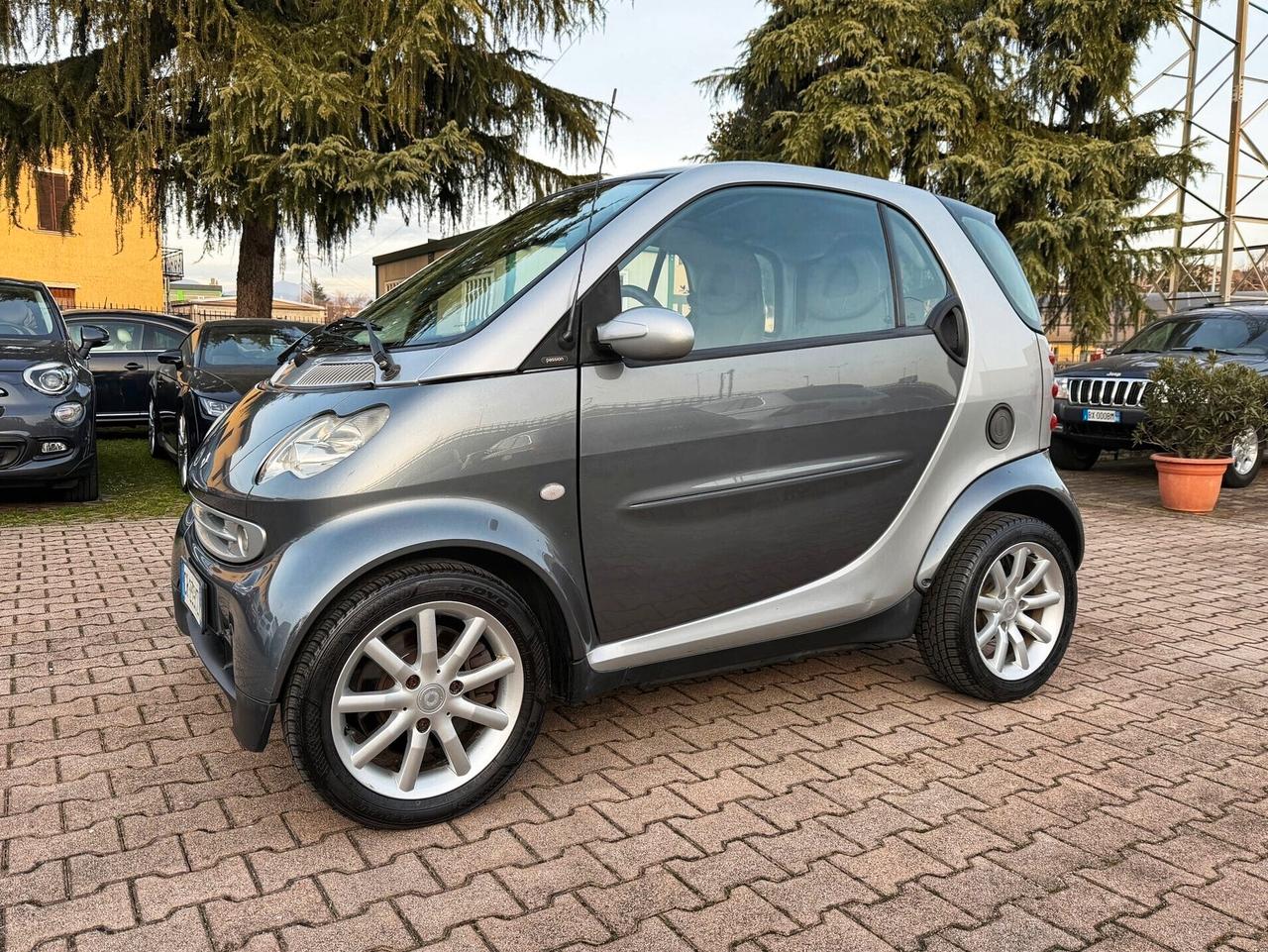 Smart ForTwo 700 coupé OK NEOPATENTATI TETTO PANORAMICO
