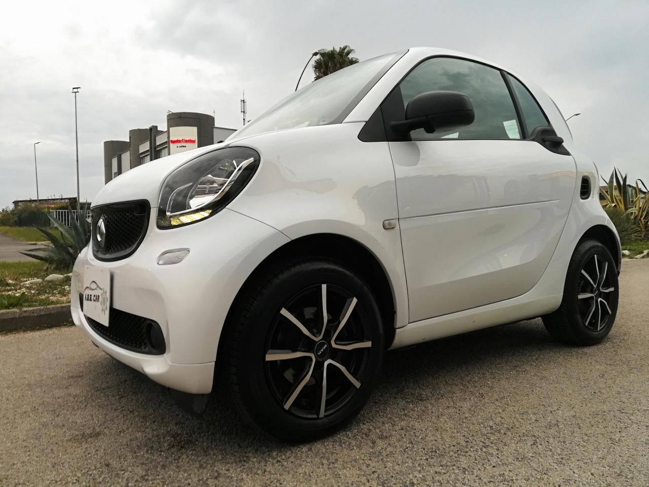 SMART - Fortwo - 70 1.0 twinamic Youngster - FINANZIABILE - VALUTAZIONE PERMUTE