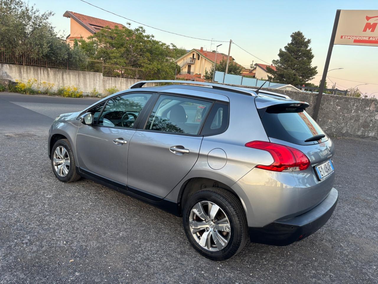 Peugeot 2008 1.6 hdi 92 cavalli Black Matt
