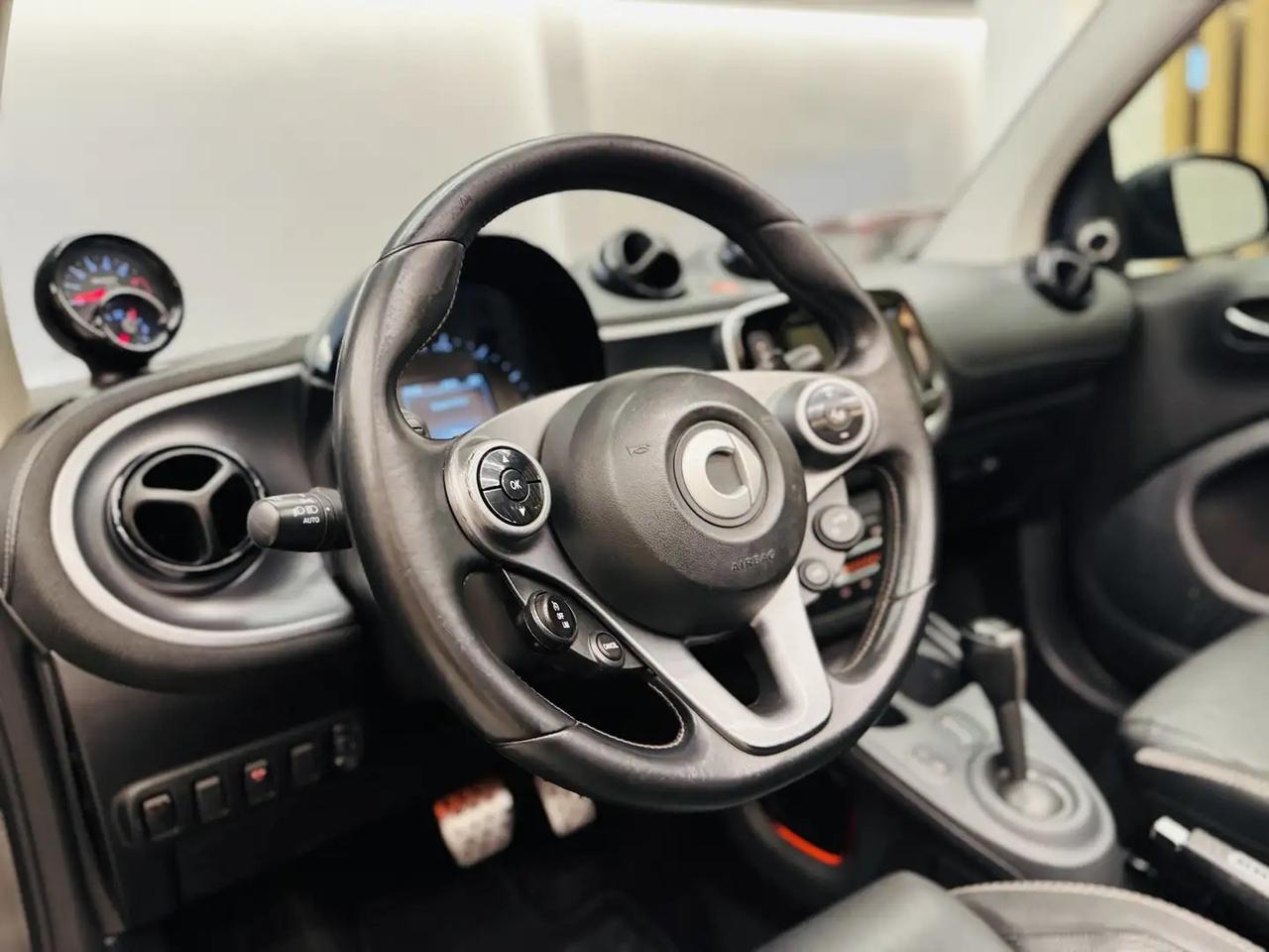 SMART BRABUS 0.9 BRABUS CABRIO EXCLUSIVE 109CV *FINANZIABILE*