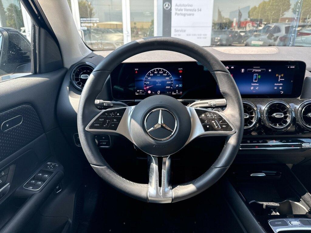 Mercedes GLA 180 180 D Advanced 8G-DCT